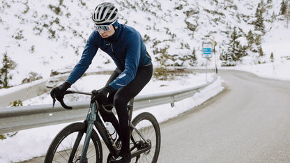 q36.5-men-winter-bib-tights-snow[1]