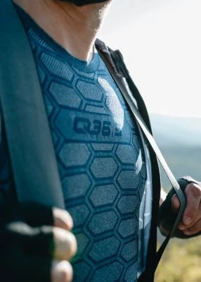 Mens-cycling-base-layer-2-short-sleeve-navy-081.9-action_400x400